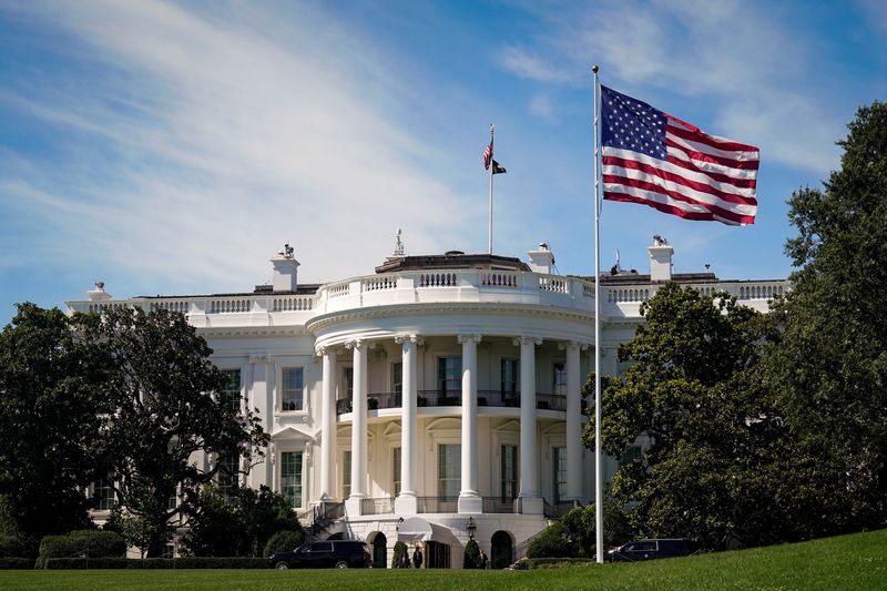 Trump administration in talks to take stakes in quantum-computing firms, WSJ reports