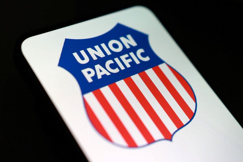 Railroad operator Union Pacific’s quarterly profit rises