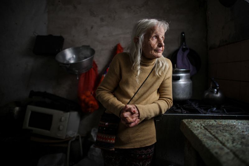 Retirees on the edge: Argentina's protesting pensioners