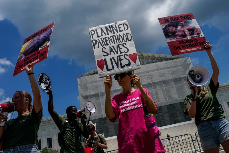 New York, California to fund Planned Parenthood amid federal cuts