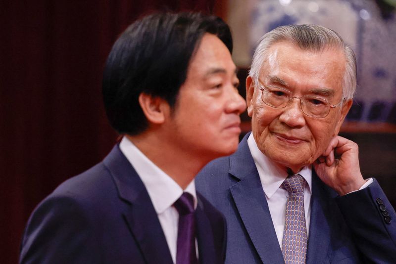 Taiwan, still without a tariff deal, talks trade with US at APEC