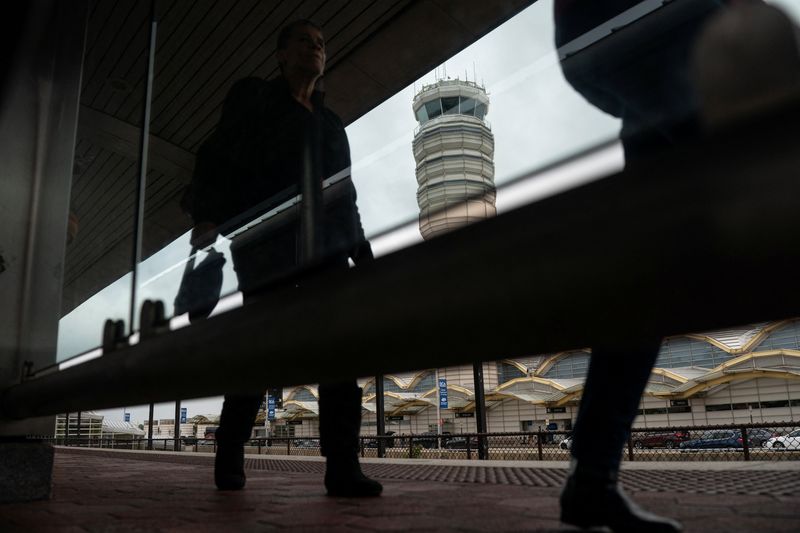 Flight delays hit Orlando, Dallas, DC due to shortage of air traffic controllers