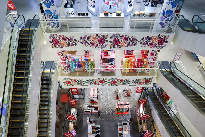 Thai economy improves in September but slows in third quarter