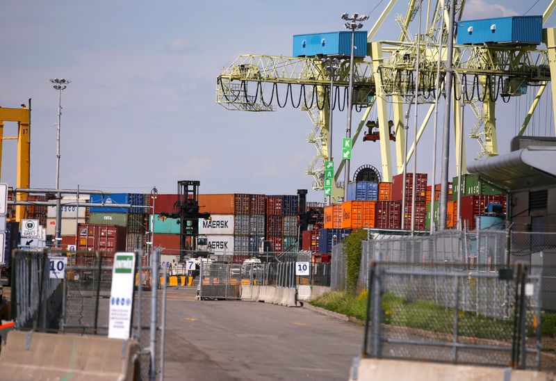 Canada’s GDP contracts in August, might avoid a recession in third quarter