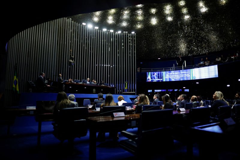 Comissão do Senado adia votação do projeto de isenção do IR para quem ganha até R$5 mil