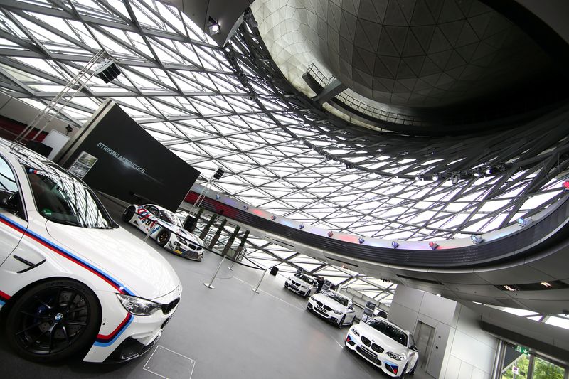 German auto sector sentiment markedly improves in October, finds survey