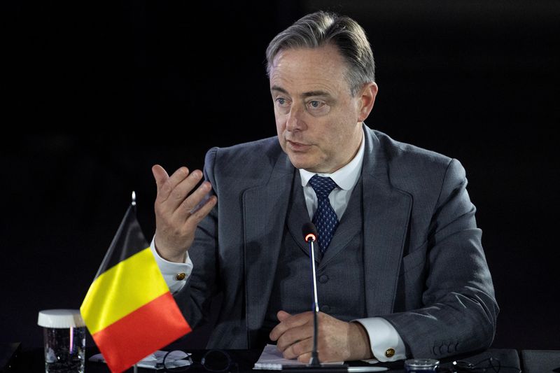 Belgian PM sets Christmas deadline for budget deal