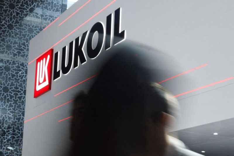 Sanctions stymie Lukoil drilling plans in Romanian Black Sea