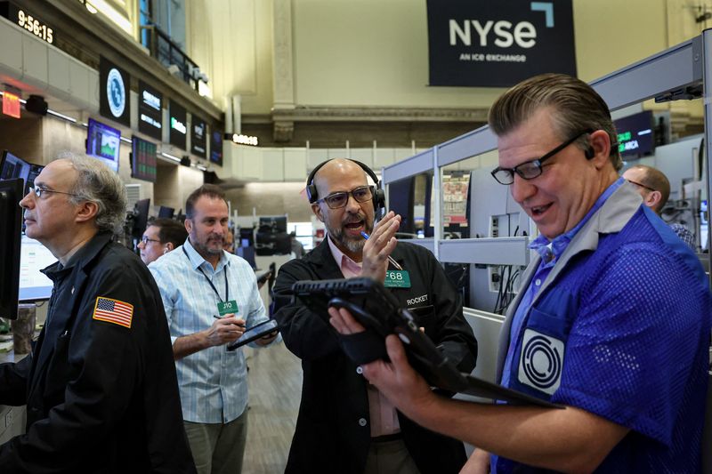 Trading Day: Fed hopes melt, stocks sink