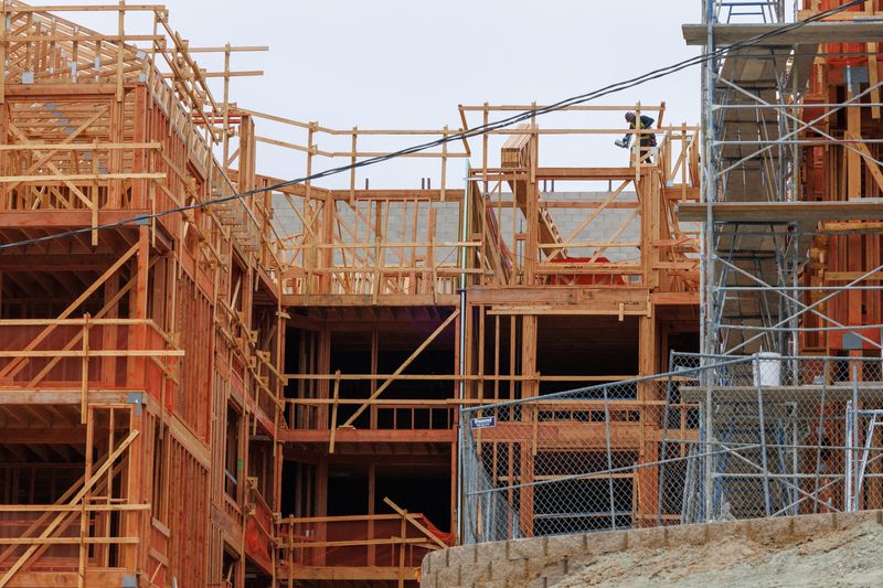 US construction spending rebounds in August