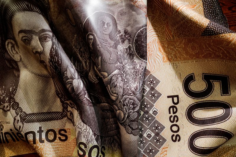 Mexico’s peso to trade within decade-old range in 2026: Reuters Poll