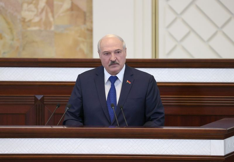 &copy; Reuters. Belarusian President Alexander Lukashenko delivers a speech during a meeting with parliamentarians, members of the Constitutional Commission and representatives of public administration bodies, in Minsk, Belarus May 26, 2021. Maxim Guchek/BelTA/Handout vi