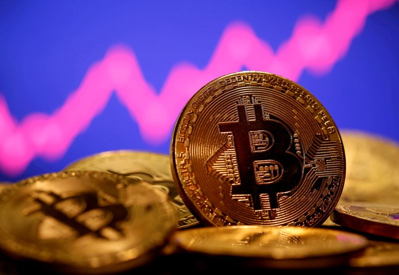 &copy; Reuters. Foto de archivo ilustrativa de una representación de un bitcoin