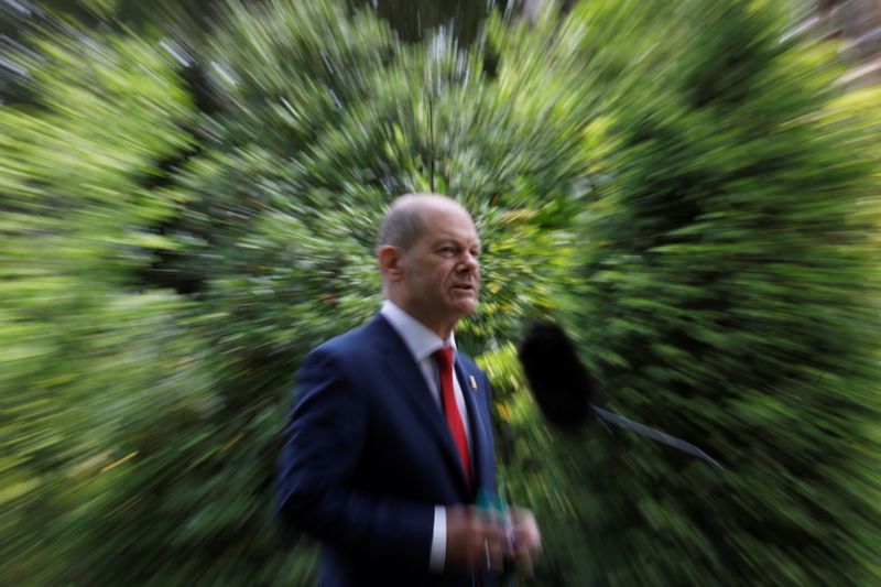 &copy; Reuters. Ministro Olaf Scholz no Palácio São Bento, em Lisboa
 22/5/2021 REUTERS/Pedro Nunes