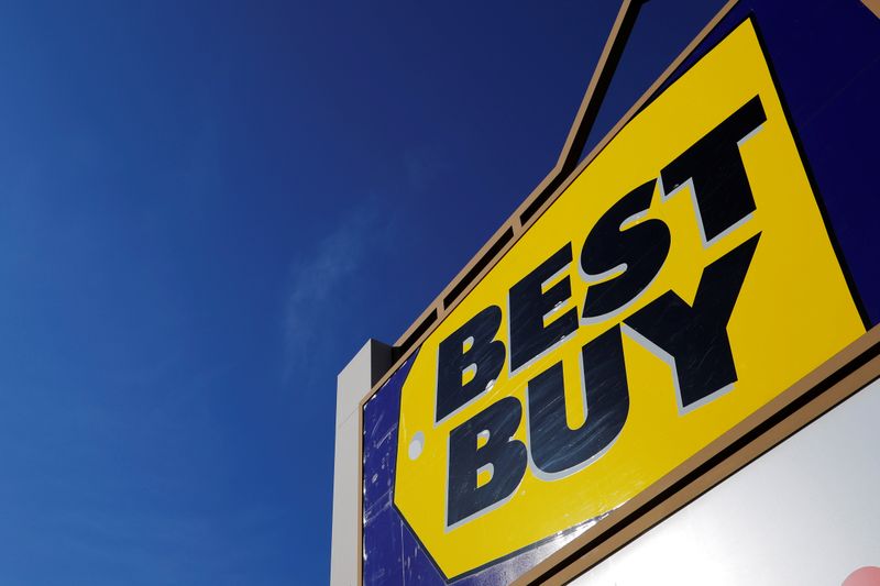 &copy; Reuters. FILE PHOTO: A sign marks a Best Buy store in Salem, New Hampshire, U.S., November 25, 2019.   REUTERS/Brian Snyder
