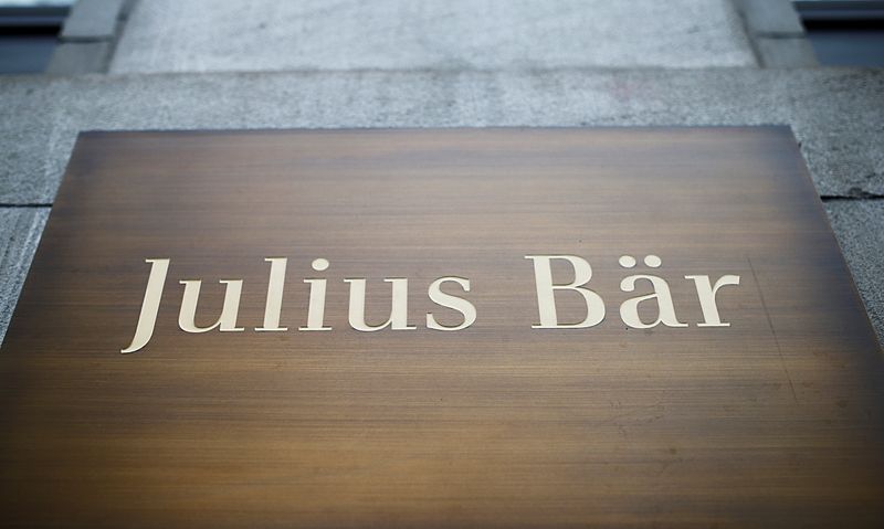 &copy; Reuters. FILE PHOTO: The logo of Swiss private bank Julius Baer is seen at a branch office in Zurich, Switzerland February 1, 2021.  REUTERS/Arnd Wiegmann/File Photo 