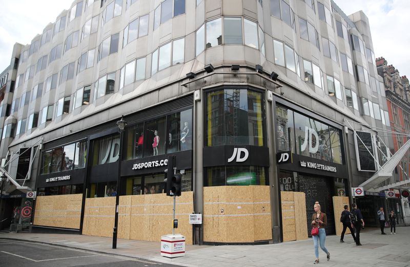 &copy; Reuters. FILE PHOTO: A JD Sports store is seen boarded up in Oxford Street, London, Britain, June 7, 2020. REUTERS/Hannah McKay