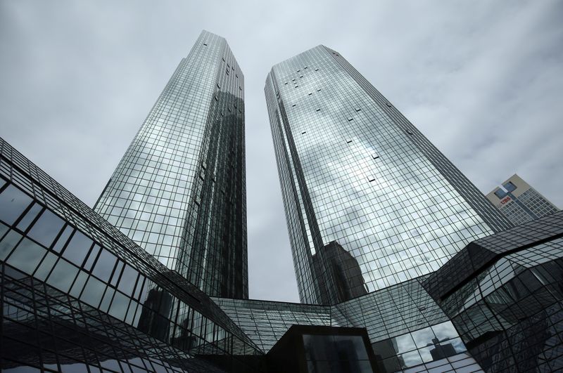 &copy; Reuters. Sede Deutsche Bank a Francoforte, 25 aprile 2019.  REUTERS/Ralph Orlowski