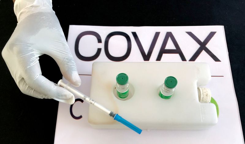 &copy; Reuters. Mercredi, des pays et des donateurs privés se sont engagés à verser près de 2,4 milliards de dollars (1,96 milliards d'euros) au plan de partage des vaccins Covax, élargissant ainsi les efforts visant à rendre les vaccins contre le COVID-19 plus acc