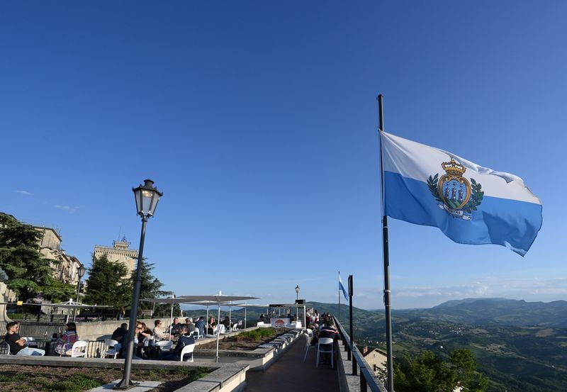 &copy; Reuters. La bandiera della Repubblica di San Marino, San Marino, 1 giugno 2021. REUTERS/Alberto Lingria

