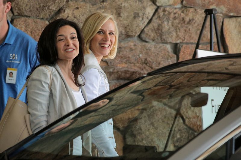 &copy; Reuters. Sheryl Sandberg, COO of Facebook, and Marne Levine, COO of Instagram, attend the annual Allen and Co. Sun Valley media conference in Sun Valley, Idaho, U.S., July 9, 2019. REUTERS/Brendan McDermid/File Photo