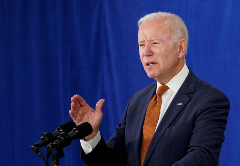&copy; Reuters. FILE PHOTO: U.S. President Joe Biden delivers remarks on the May jobs report after U.S. employers boosted hiring amid the easing coronavirus disease (COVID-19) pandemic, at the Rehoboth Beach Convention Center in Rehoboth Beach, Delaware, U.S., June 4, 20