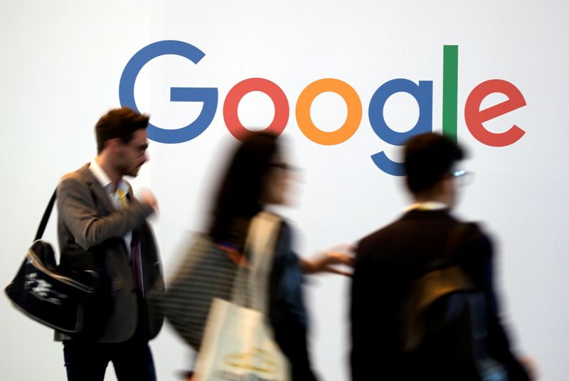 © Reuters. FILE PHOTO: The logo of Google is pictured during the Viva Tech start-up and technology summit in Paris, France, May 25, 2018. REUTERS/Charles Platiau/File Photo