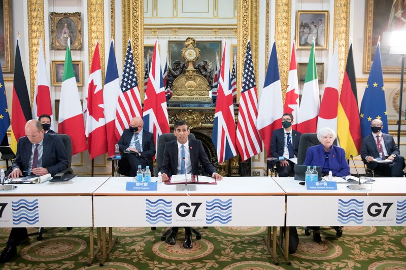 &copy; Reuters. IMAGEN DE ARCHIVO. Ministros de Finanzas de G7 durante una reunión en Londres, Inglaterra, Junio 4, 2021. Stefan Rousseau/PA Wire/Pool vía REUTERS