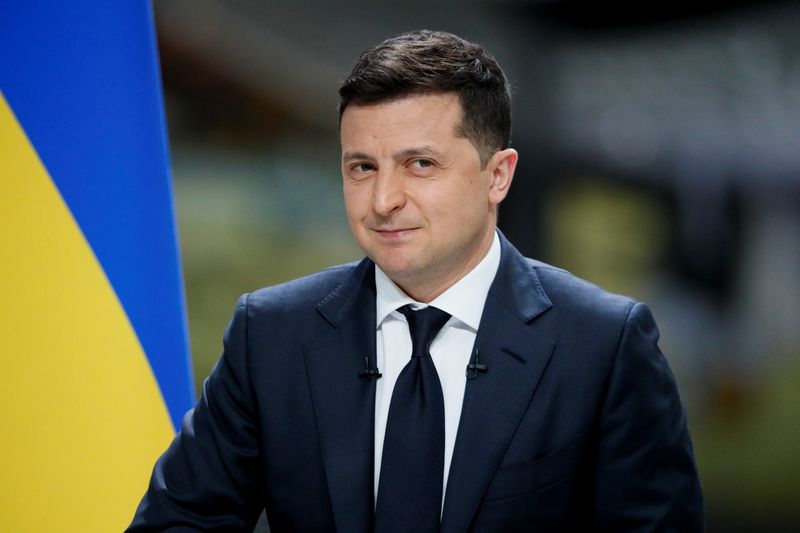 &copy; Reuters. Ukraine's President Volodymyr Zelenskiy looks on during his annual news conference at the Antonov aircraft plant in Kyiv, Ukraine May 20, 2021. REUTERS/Gleb Garanich