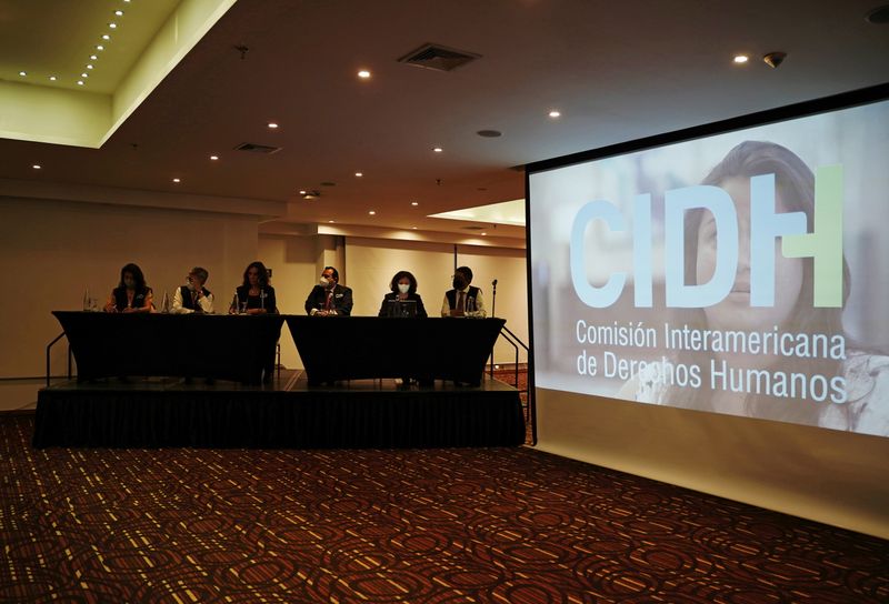 © Reuters. Representatives of the Inter-American Commission on Human Rights (CIDH) and Antonia Urrejola (3rd L), president of CIDH, address the media, in Bogota, Colombia June 7, 2021. REUTERS/Nathalia Angarita   