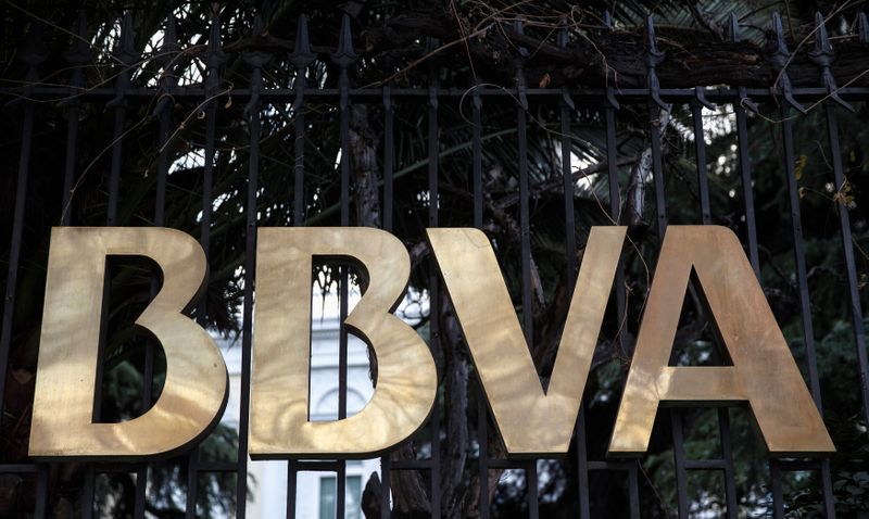 &copy; Reuters. El logotipo del banco español BBVA en Madrid, 4 de febrero de 2015. REUTERS/Andrea Comas