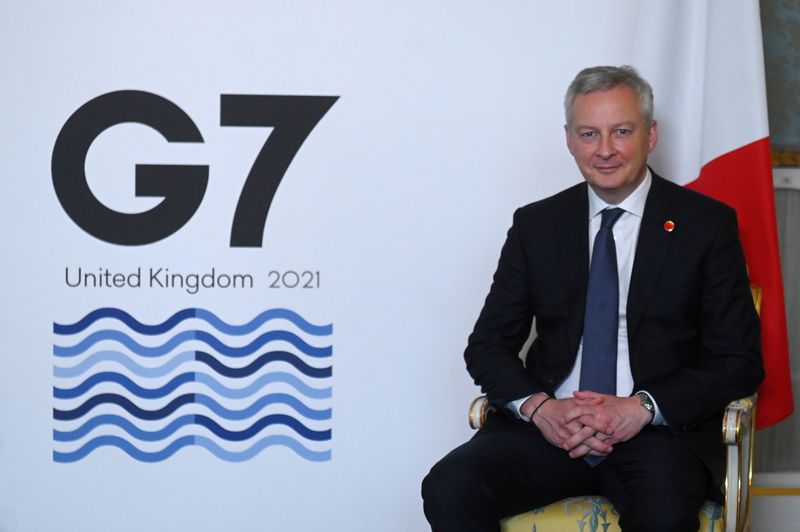 &copy; Reuters. FILE PHOTO: France's Economy and Finance Minister Bruno Le Maire poses ahead of a meeting with Britain's Chancellor of the Exchequer Rishi Sunak during a meeting of finance ministers from across the G7 nations ahead of the G7 leaders' summit, at Lancaster