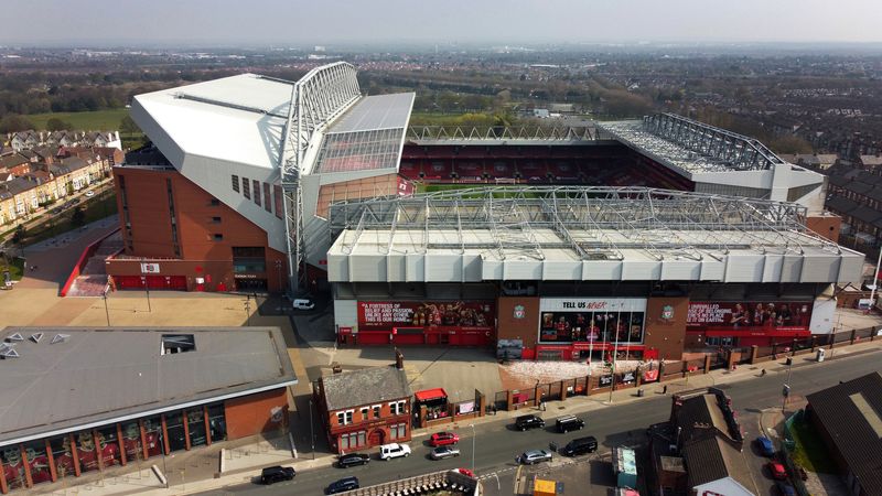 &copy; Reuters. Visuale aerea dello stadio di Anfield, stadio del Liverpool.   20 aprile 2021 REUTERS/Phil Noble