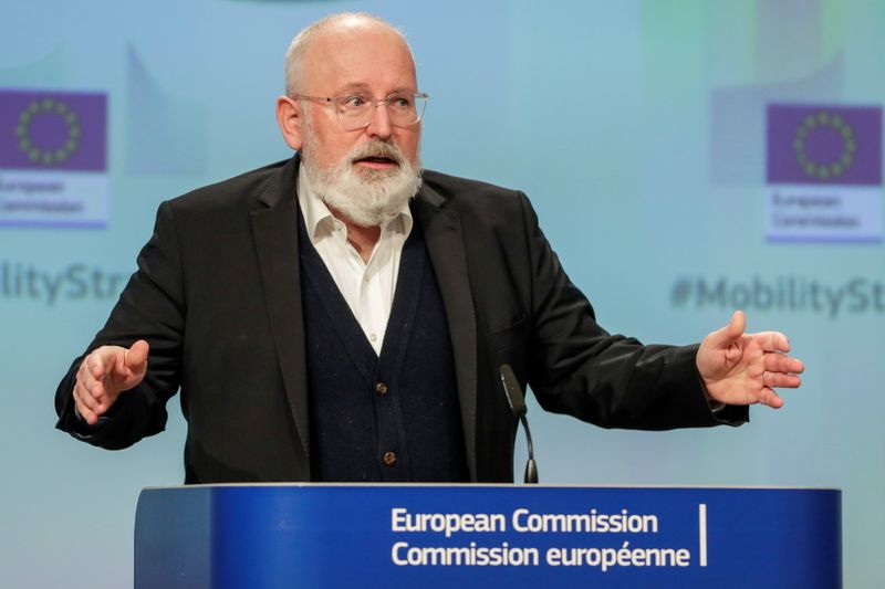 &copy; Reuters. FILE PHOTO: European Commission Vice-president Frans Timmermans and European Commissioner for Transport Adina-Ioana Valean (not pictured) present the bloc's strategy for sustainable and smart mobility, during a news conference in Brussels, Belgium, Decemb