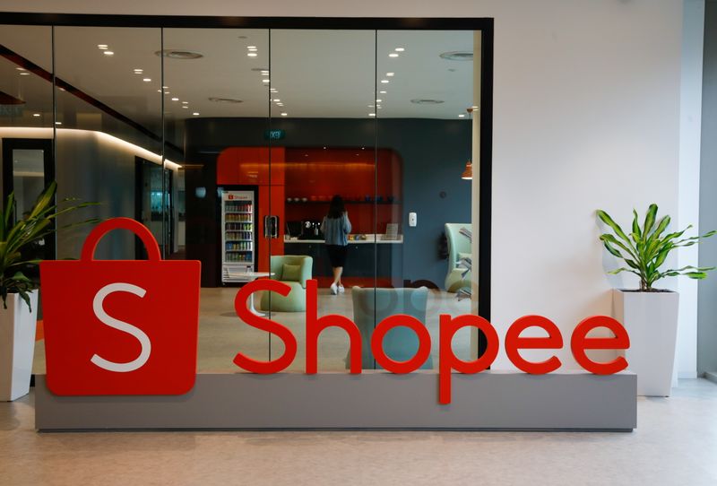 &copy; Reuters. Placa da Shopee, empresa de e-commerce da Sea, de Cingapura. 5/3/2021. REUTERS/Edgar Su