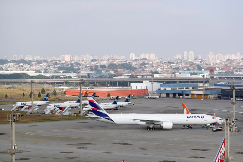 &copy; Reuters. FILE PHOTO: A Latam Airlines airplane is seen at Guarulhos International Airport amid the outbreak of the coronavirus disease (COVID-19), in Guarulhos, near Sao Paulo, Brazil, May 19, 2020. REUTERS/Amanda Perobelli