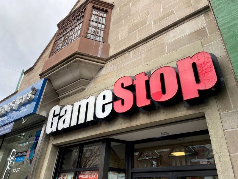 &copy; Reuters. FILE PHOTO: A GameStop store is seen in the Jackson Heights neighborhood of New York City, New York, U.S. January 27, 2021. REUTERS/Nick Zieminski/File Photo