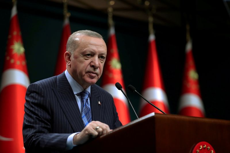 &copy; Reuters. الرئيس التركي رجب طيب أرودغان في أنقرة يوم 17 مايو أيار 2021. صورة لرويترز  