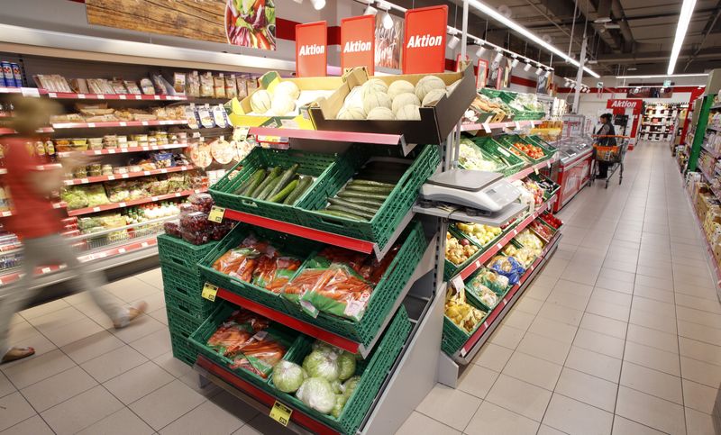 Global food import costs to surge 12% to record this year -FAO