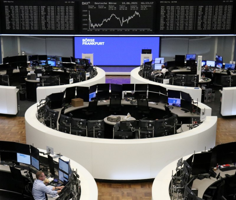 &copy; Reuters. The German share price index DAX graph is pictured at the stock exchange in Frankfurt, Germany, June 10, 2021.    REUTERS/Staff