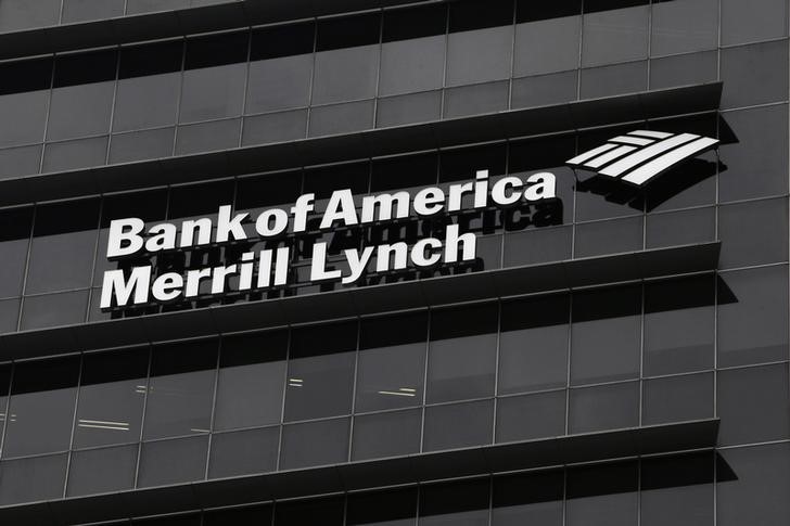 &copy; Reuters. A Bank of America Merrill Lynch sign is seen on a building that houses its offices in Singapore May 17, 2012. Royal Bank of Canada and Credit Suisse are among the suitors seeking to bid for the non-U.S. wealth management businesses of Bank of America Merr