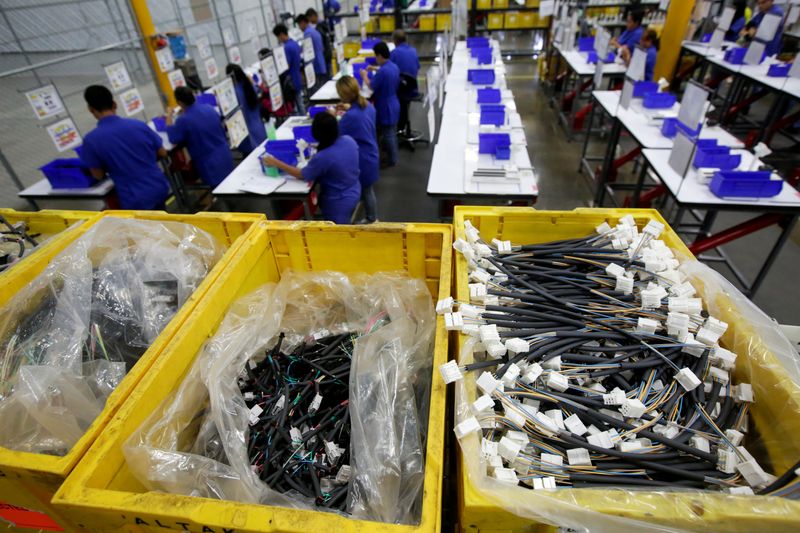 &copy; Reuters. FILE PHOTO: A general view shows Ark de Mexico, an assembly factory that makes wire harnesses and electric components for the automobile industry, in Ciudad Juarez, Mexico June 25, 2019. REUTERS/Jose Luis Gonzalez