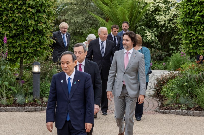 &copy; Reuters. Les dirigeants du G7 réunis en Grande-Bretagne vont approuver la proposition du président américain Joe Biden d'instaurer un impôt mondial minimum d'au moins 15% sur les sociétés, a déclaré vendredi sur Twitter le conseiller à la sécurité natio
