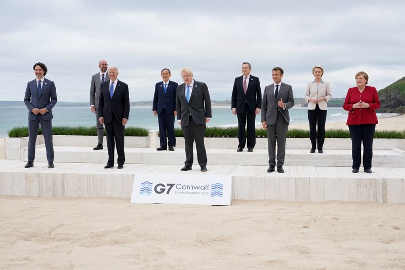 &copy; Reuters. Líderes de países que compõem o G7, durante reunião em Carbis Bay, GrÃ-Bretanh. 11/12/2021. Patrick Semansky/Pool via REUTERS