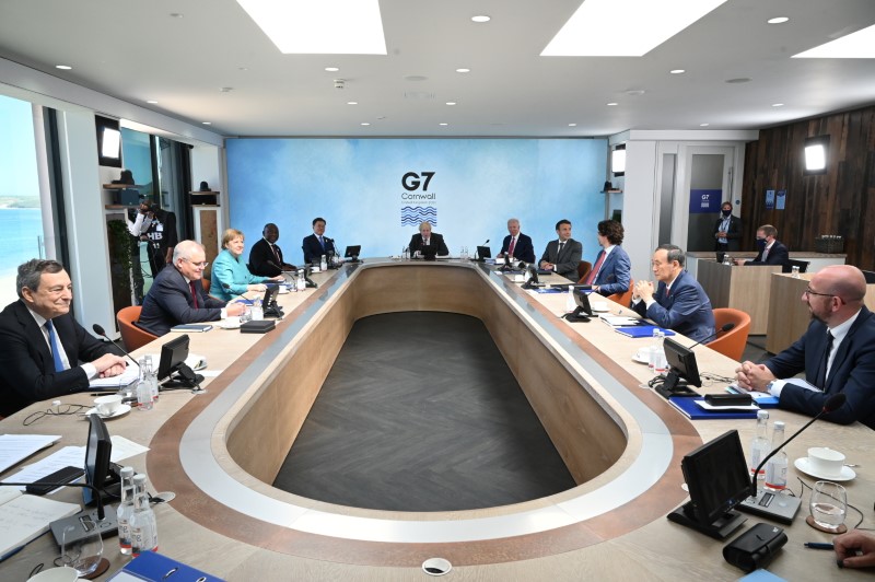 &copy; Reuters. Líderes del G7 durante una sesión de trabajo en Carbis Bay, Cornwall, Inglaterra, Junio 12, 2021. Leon Neal/Pool vía REUTERS