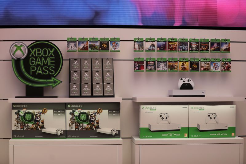 &copy; Reuters. FILE PHOTO: Xbox gaming equipment sits on a display shelf at Microsoft's new Oxford Circus store ahead of its opening in London, Britain July 9, 2019. Picture taken July 9, 2019. REUTERS/Simon Dawson