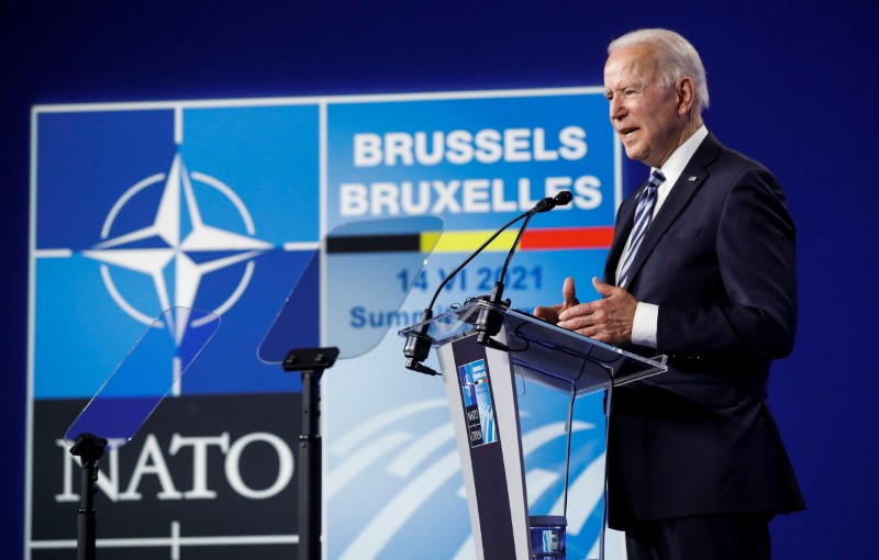 © Reuters. الرئيس الأمريكي جو بايدن خلال مؤتمر صحفي خلال قمة الناتو في بروكسل يوم الاثنين. صورة لرويترز من ممثل لوكالات الأنباء.