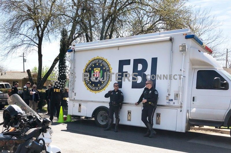 &copy; Reuters. Agentes do FBI em Austin, no Estado norte-americano do Texas
13/03/2018 REUTERS/Jon Herskovitz