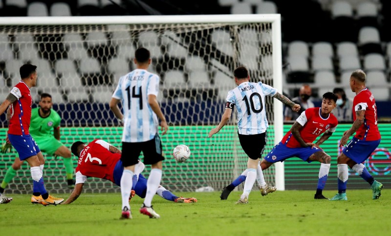 &copy; Reuters. Messi chuta em jogo contra o Chile
 14/6/2021  REUTERS/Ricardo Moraes