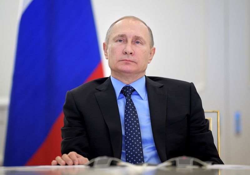 &copy; Reuters. الرئيس الروسي فلاديمير بوتين في موسكو بصورة من أرشيف رويترز.